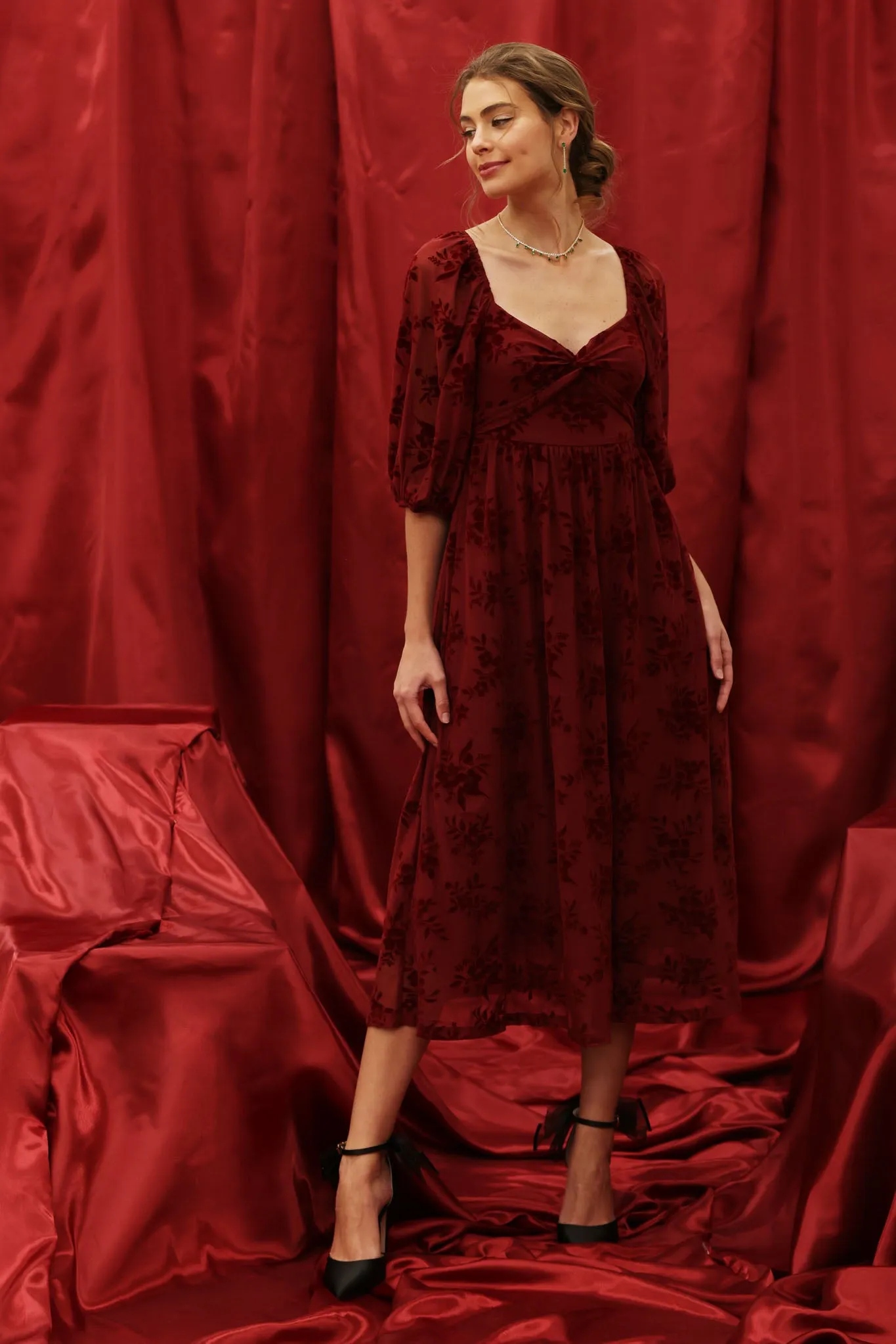 FLORAL VELVET LONG SLEEVE TWIST FRONT MIDI DRESS