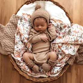 Merino Wool Baby Bonnet & Booties Set - Fawn