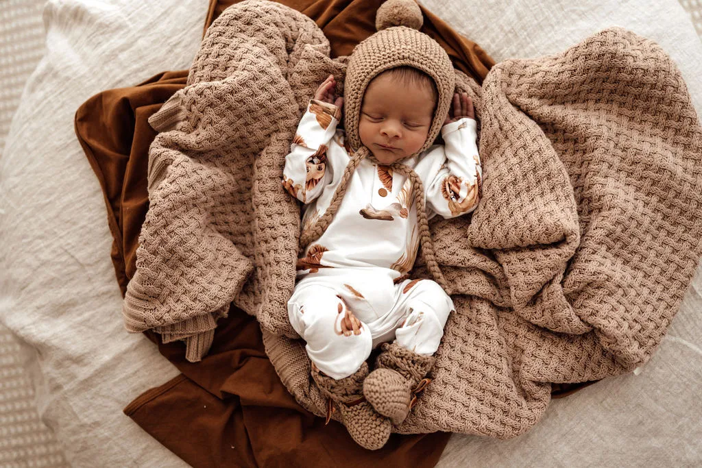 Merino Wool Baby Bonnet & Booties Set - Fawn